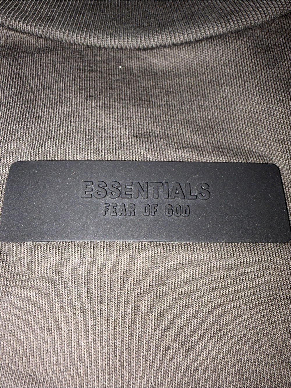 Essentials shirt - Picture 2 of 7